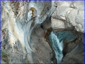 Mistaya Canyon