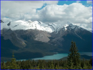 Rocky bowl at Maligne Lake