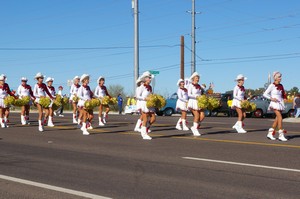The Sun City Poms