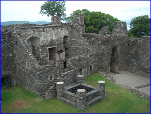 Dunstaffnage Castle